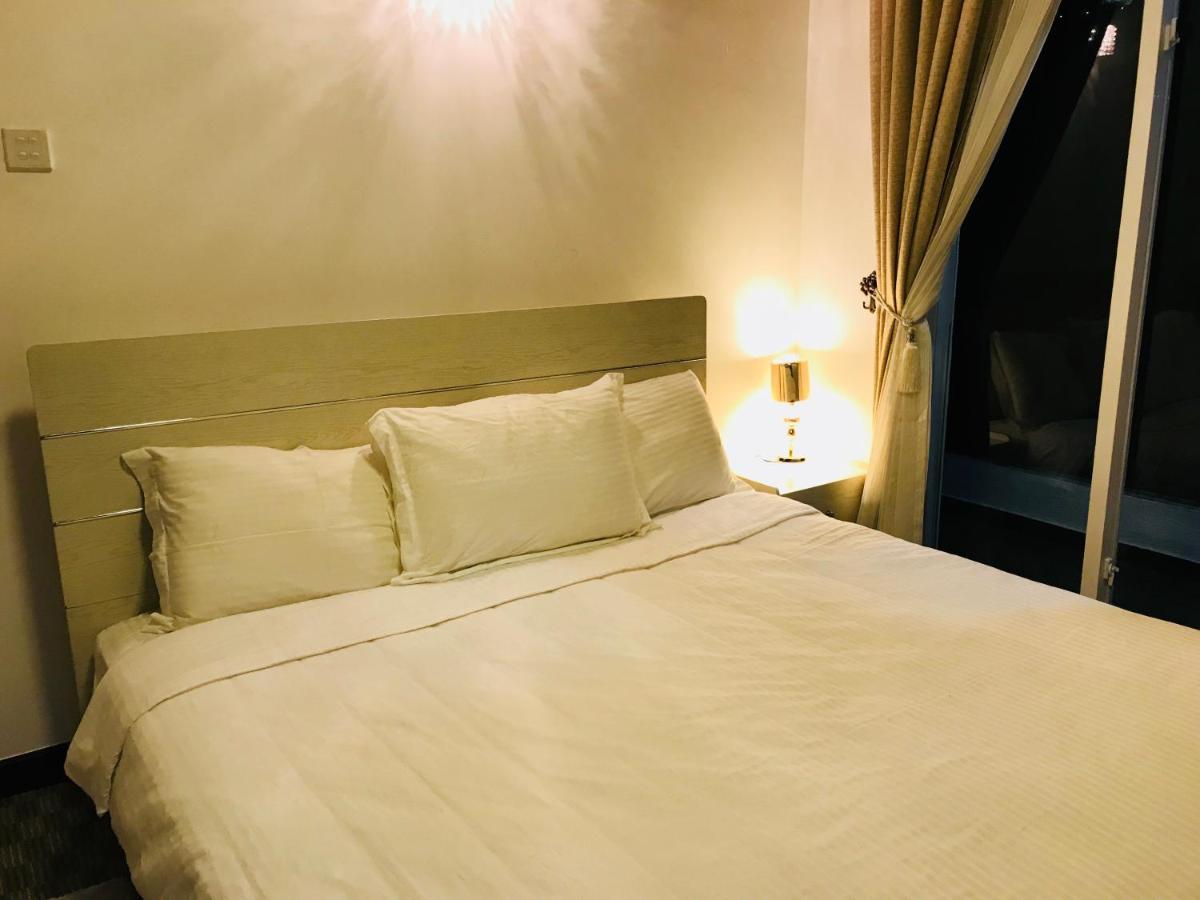 City Apartment'S Νουβάρα Ελίγια Εξωτερικό φωτογραφία