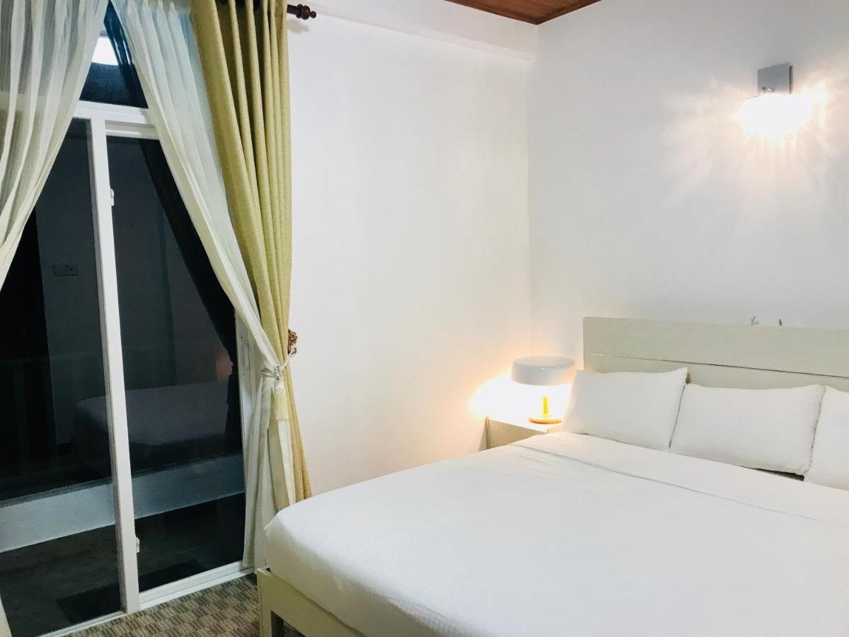 City Apartment'S Νουβάρα Ελίγια Εξωτερικό φωτογραφία